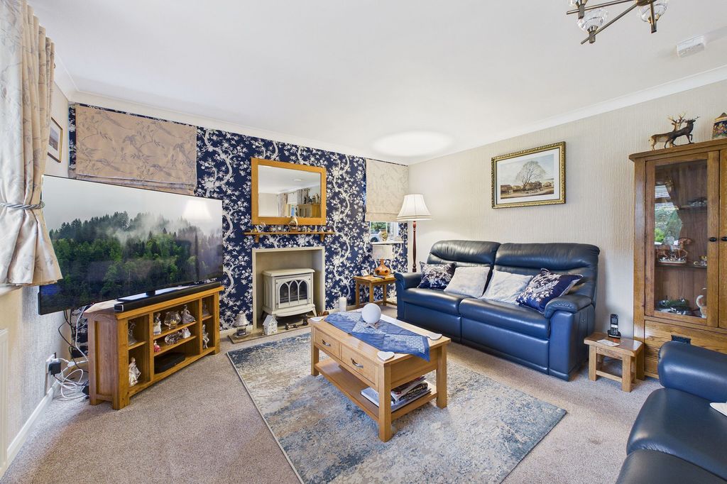 Property photo 3 of 29