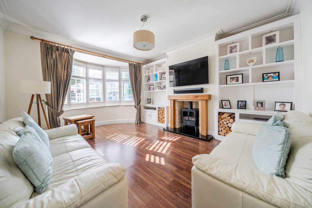 Property photo 3 of 19 Reception Room