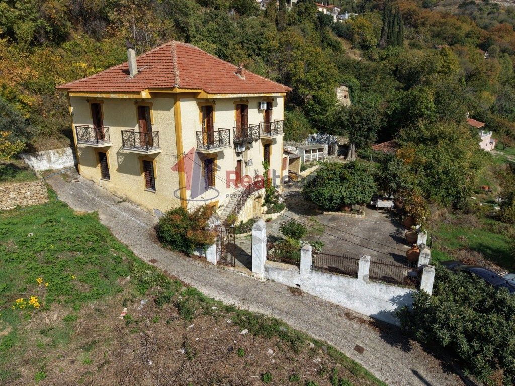 Property photo 3 of 29