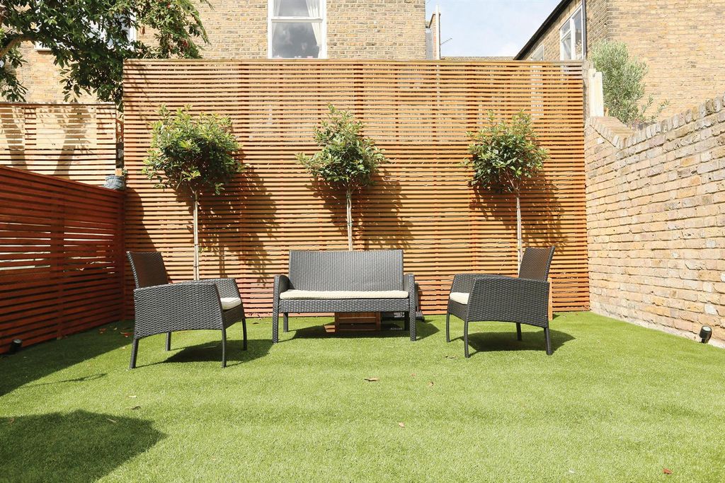 Property photo 3 of 18