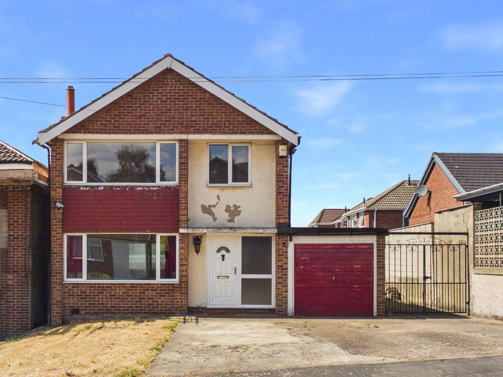 Property photo 1 of 17 Front