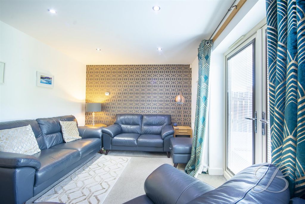 Property photo 3 of 24 CC14.Jpg