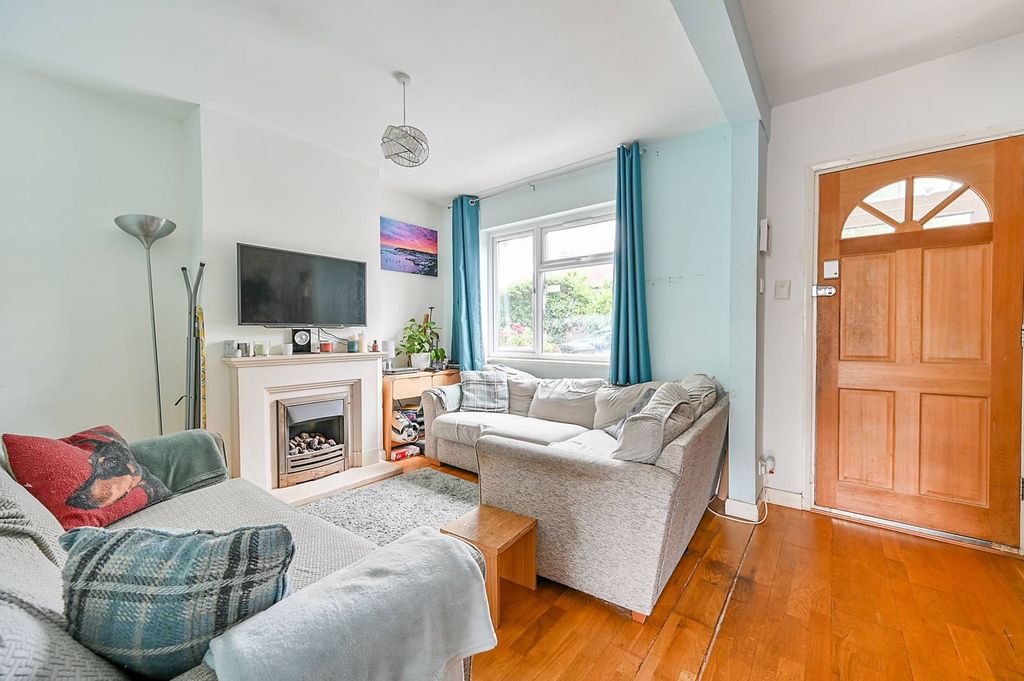 Property photo 2 of 12