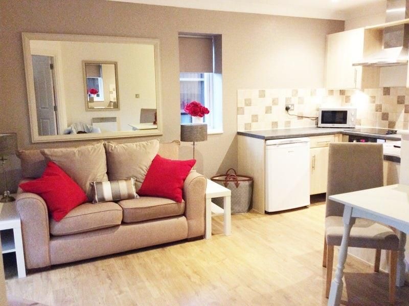 Property photo 3 of 5 Reception