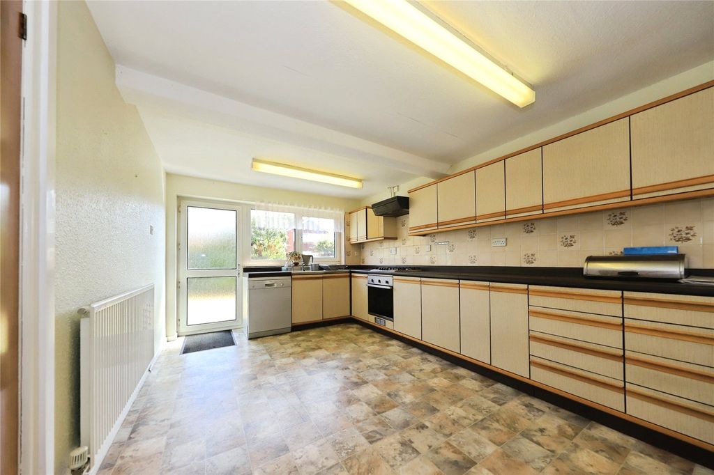 Property photo 3 of 16 Picture No. 29