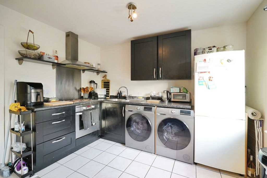 Property photo 3 of 16 Pbox-Img.Jpg