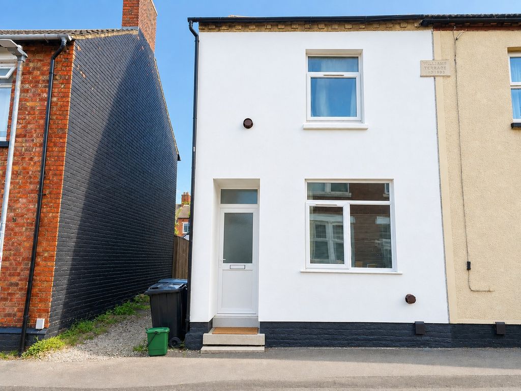 Property photo 1 of 2