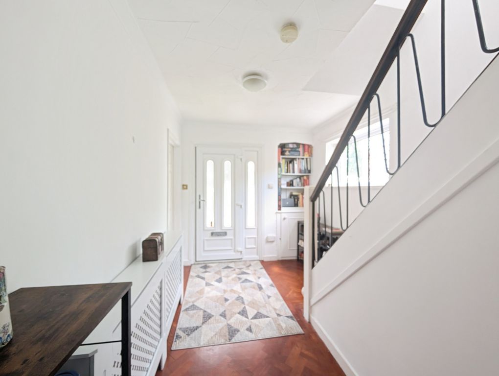 Property photo 2 of 22 F79651Eb-Pxl_20250805_131927356.Mp