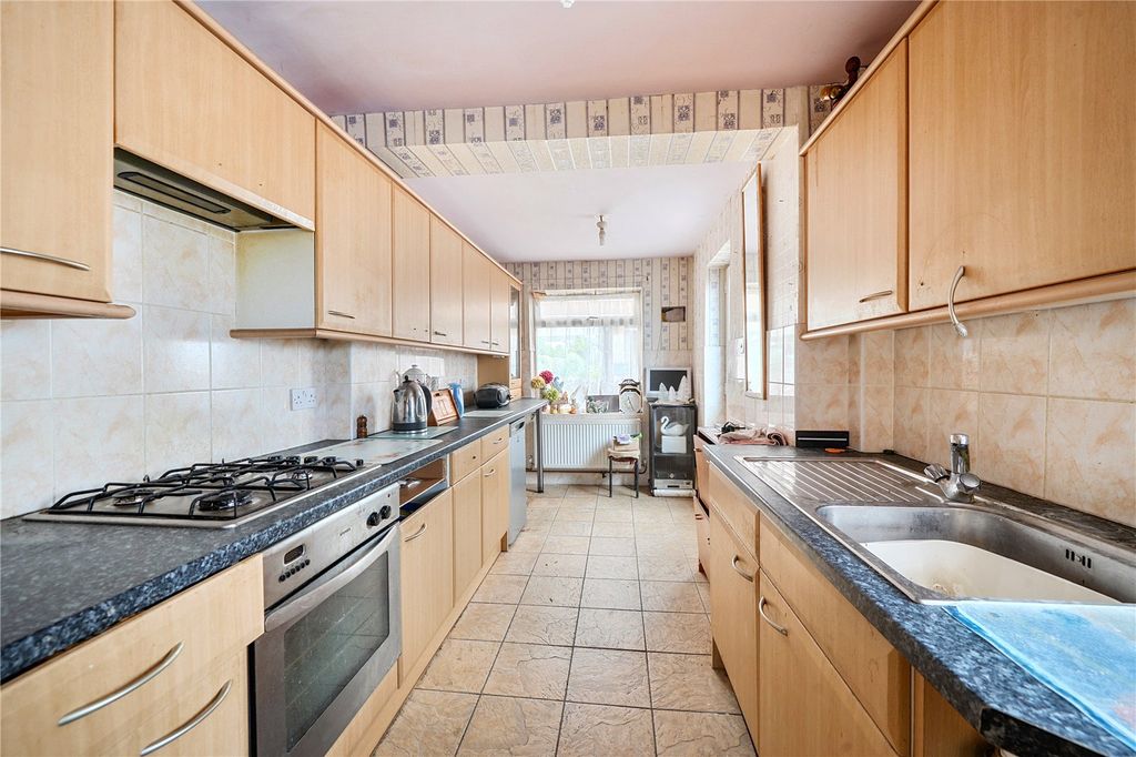 Property photo 2 of 16 Picture No. 05