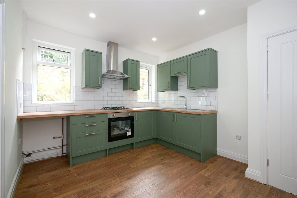 Property photo 3 of 14 Picture No. 09