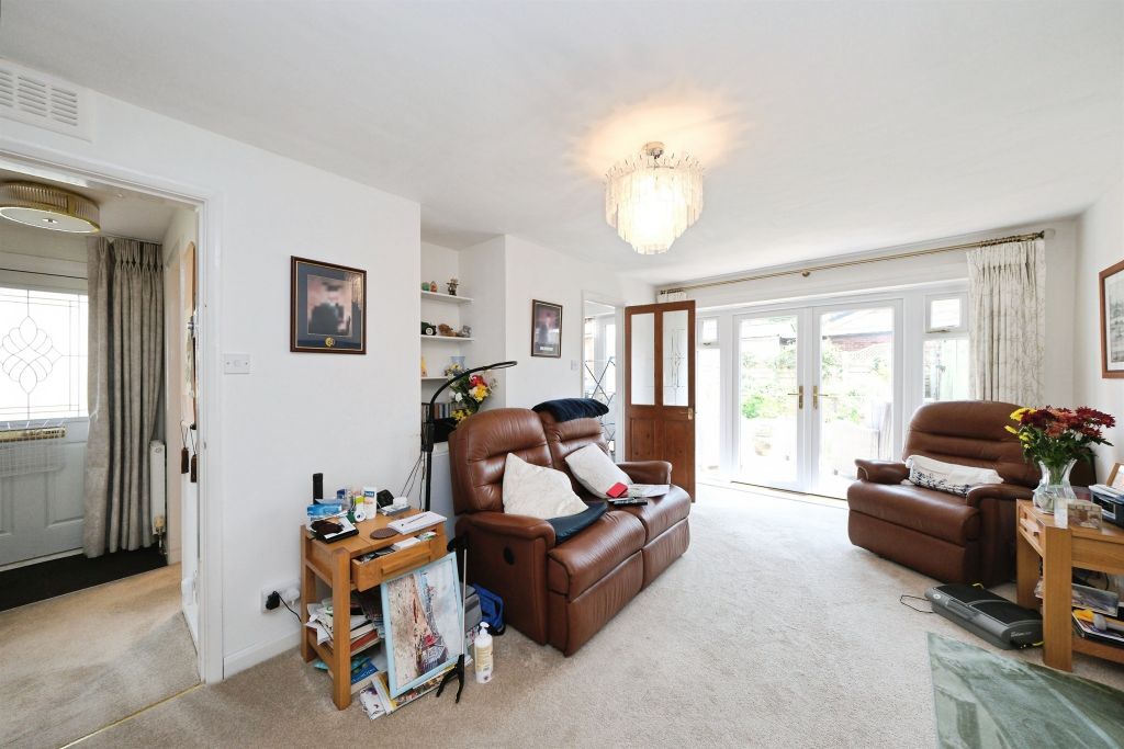 Property photo 3 of 17