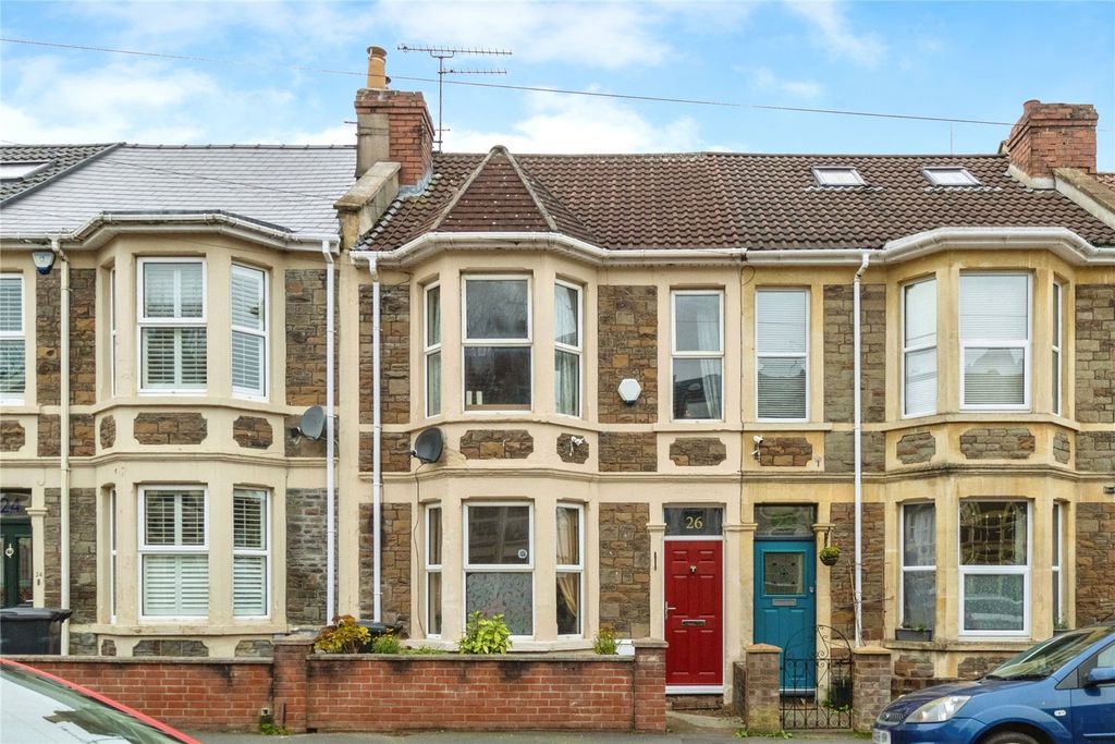 Property photo 1 of 18 Picture No. 04