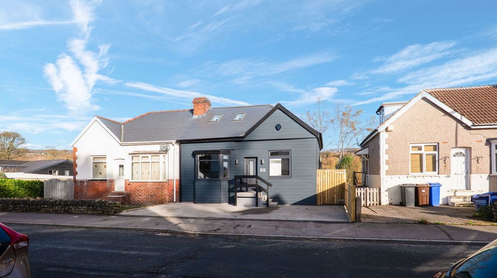 Property photo 1 of 33