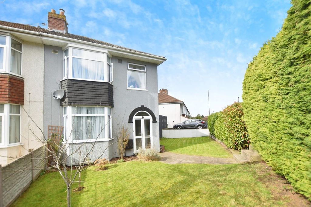 Property photo 1 of 18