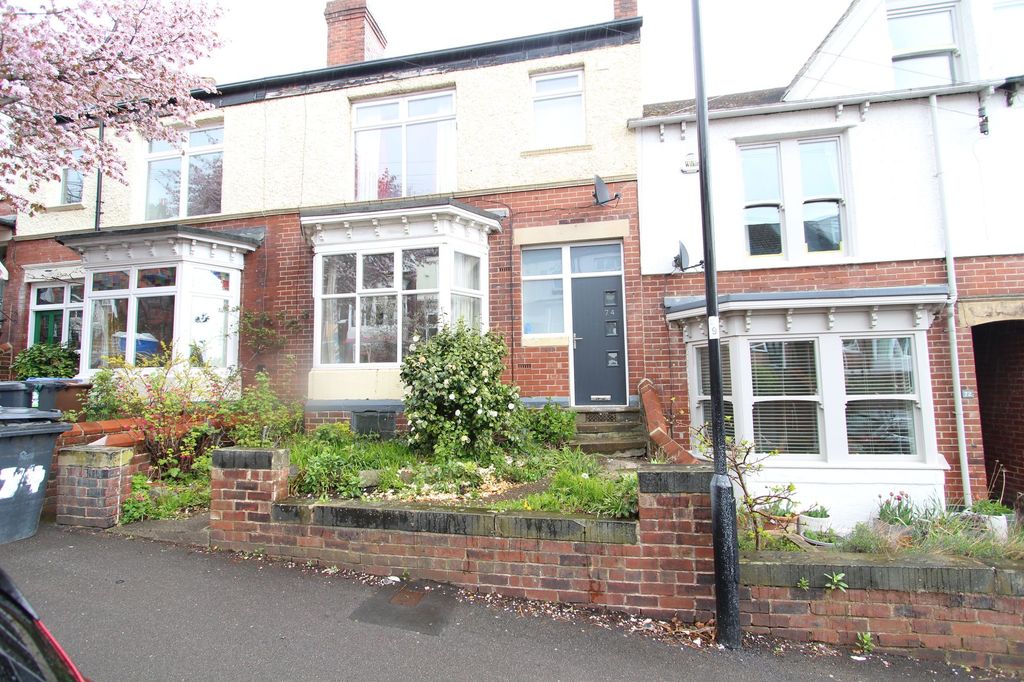 Property photo 1 of 16