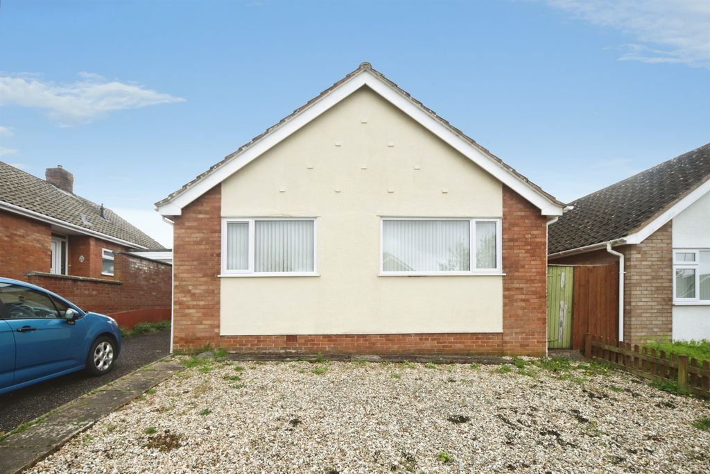 Property photo 1 of 20