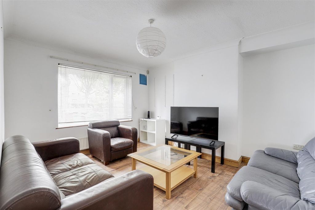 Property photo 2 of 15 3793.Jpg