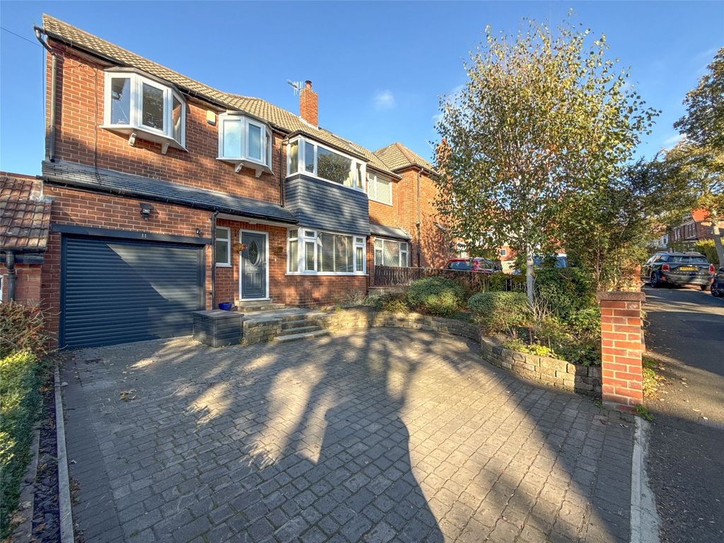 Property photo 1 of 15 External