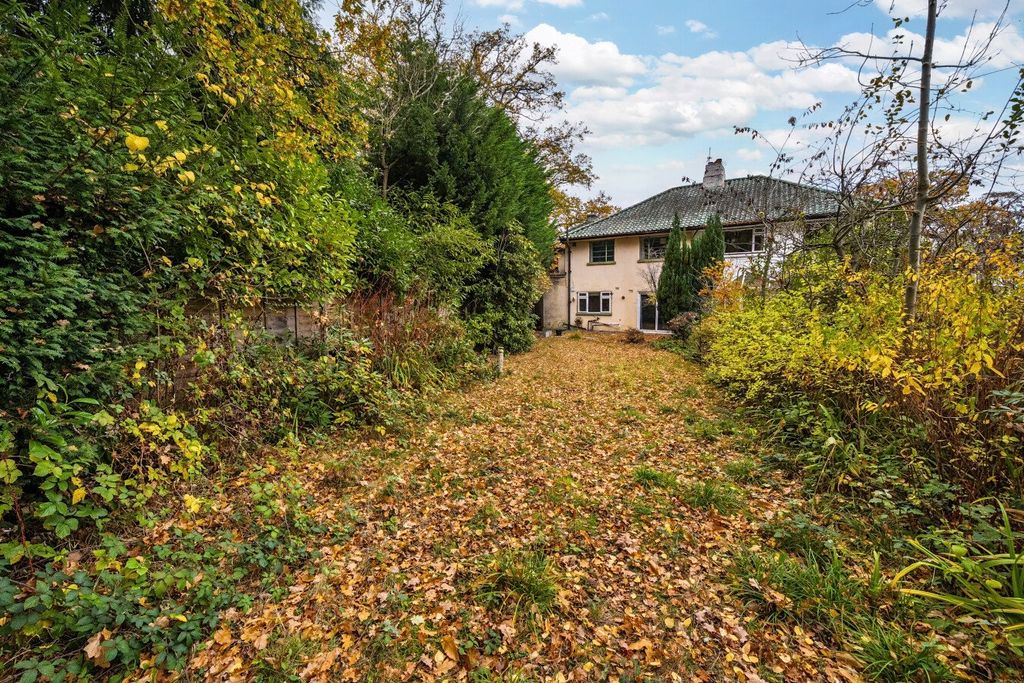 Property photo 2 of 18 Picture No. 16