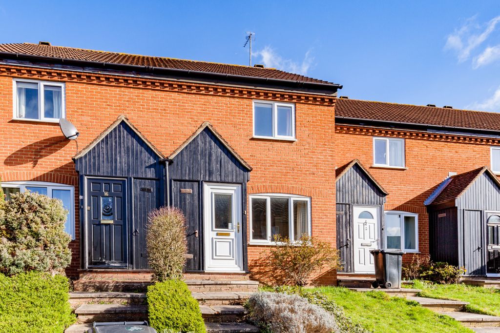 Property photo 1 of 10 Photo 01