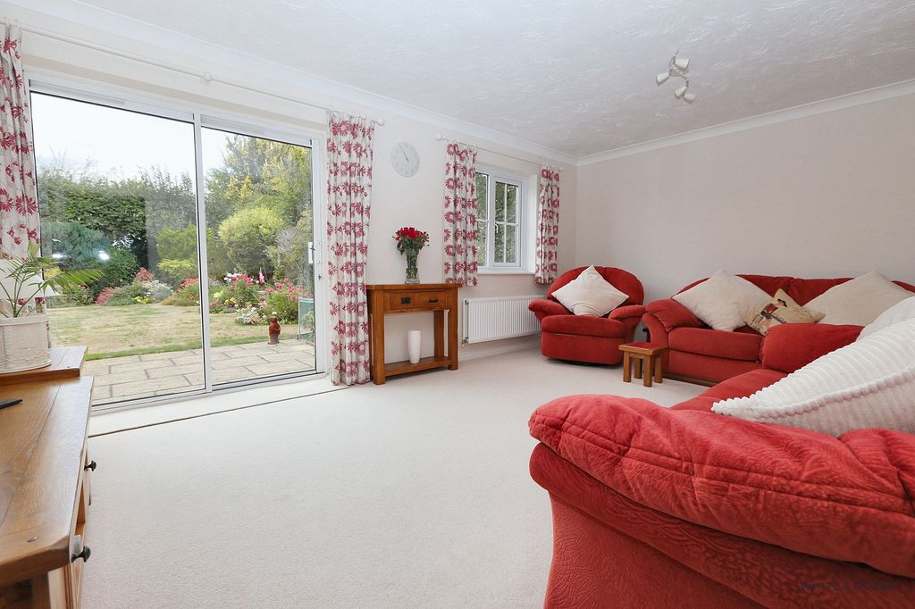 Property photo 3 of 16