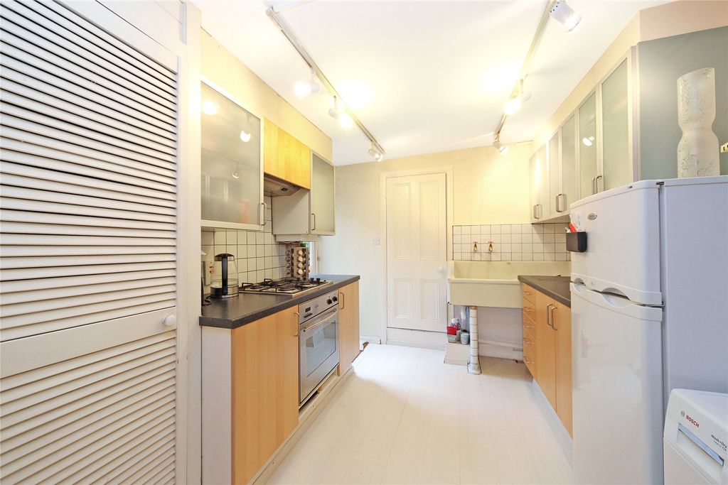 Property photo 2 of 8 Kitchen.Jpg