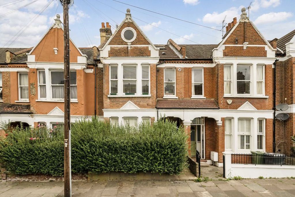 Property photo 1 of 5