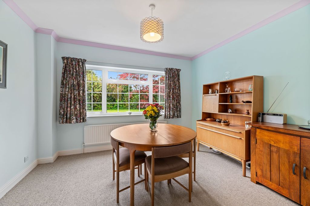 Property photo 3 of 30