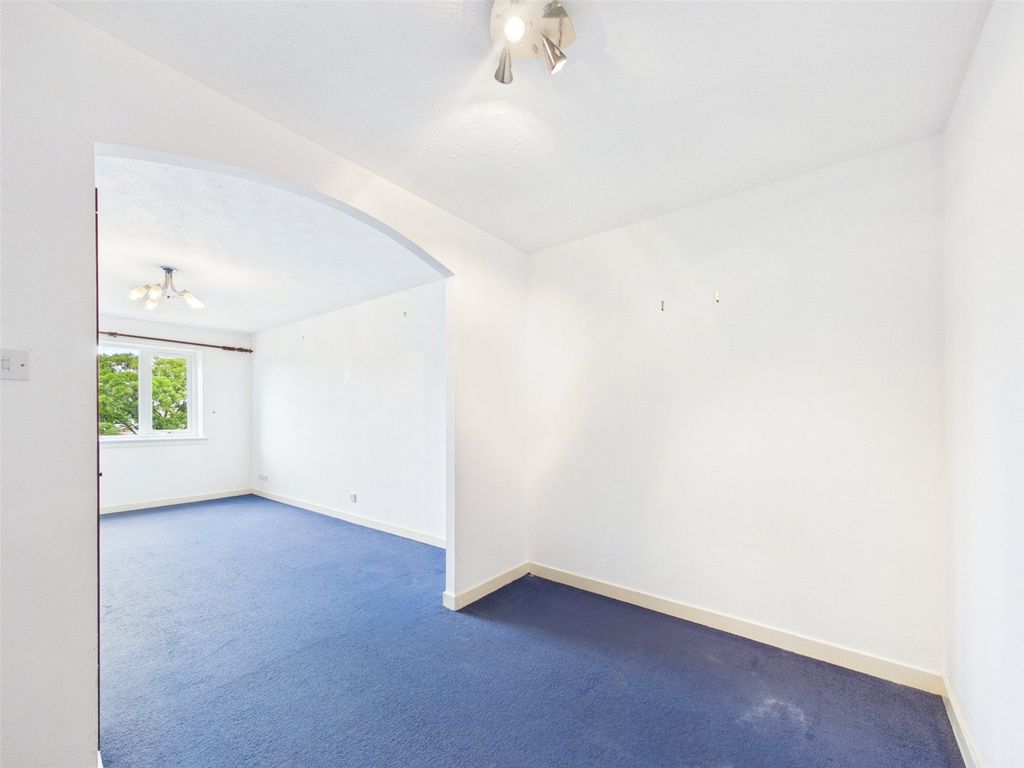 Property photo 3 of 23 Picture No. 05