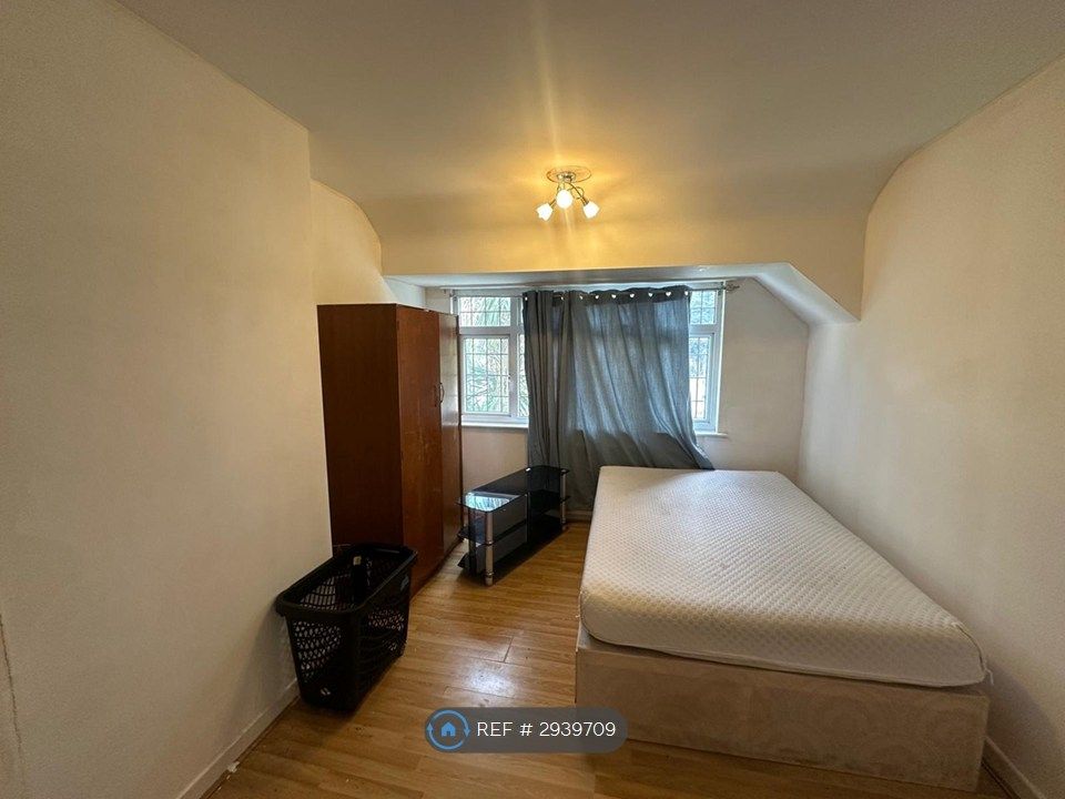 Property photo 2 of 8