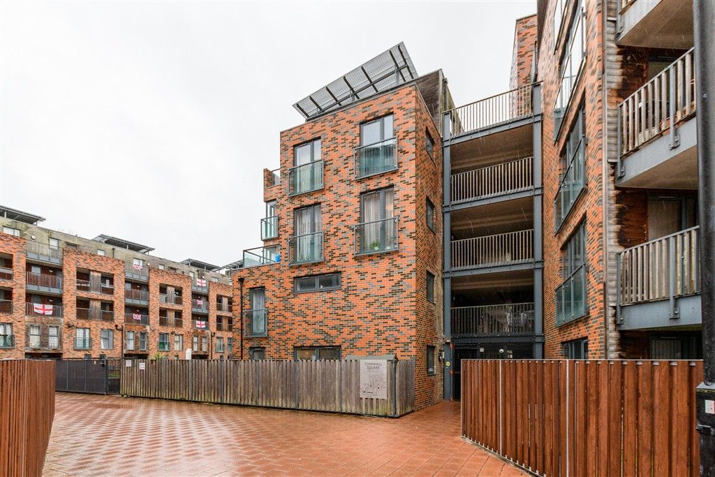 Property photo 1 of 6 External (Web)