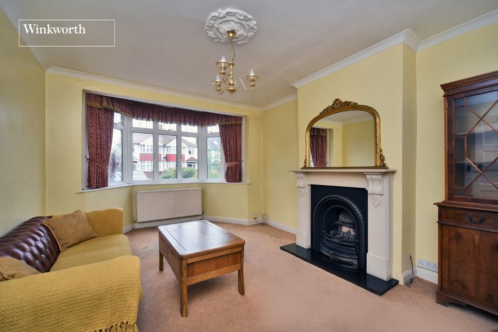 Property photo 2 of 14 Picture No. 04
