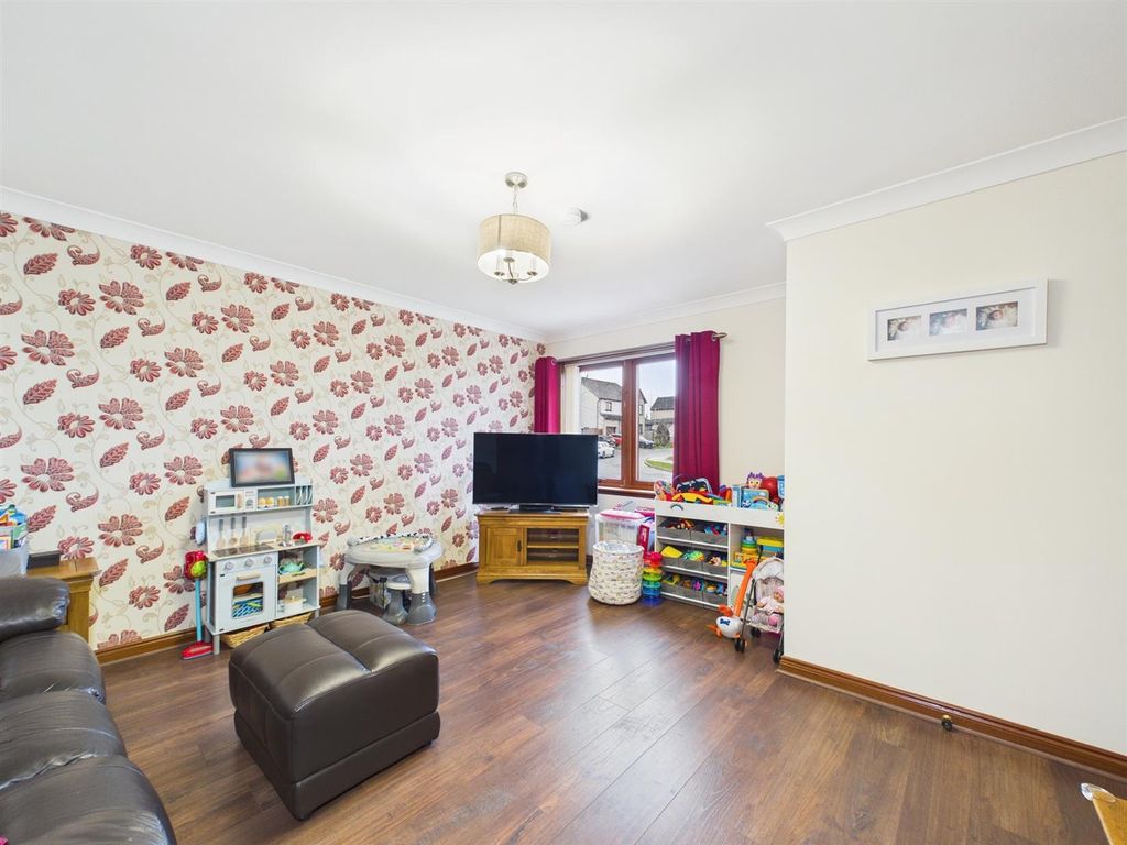 Property photo 2 of 18 Cam01486G0-Pr0986-Still002.Jpg