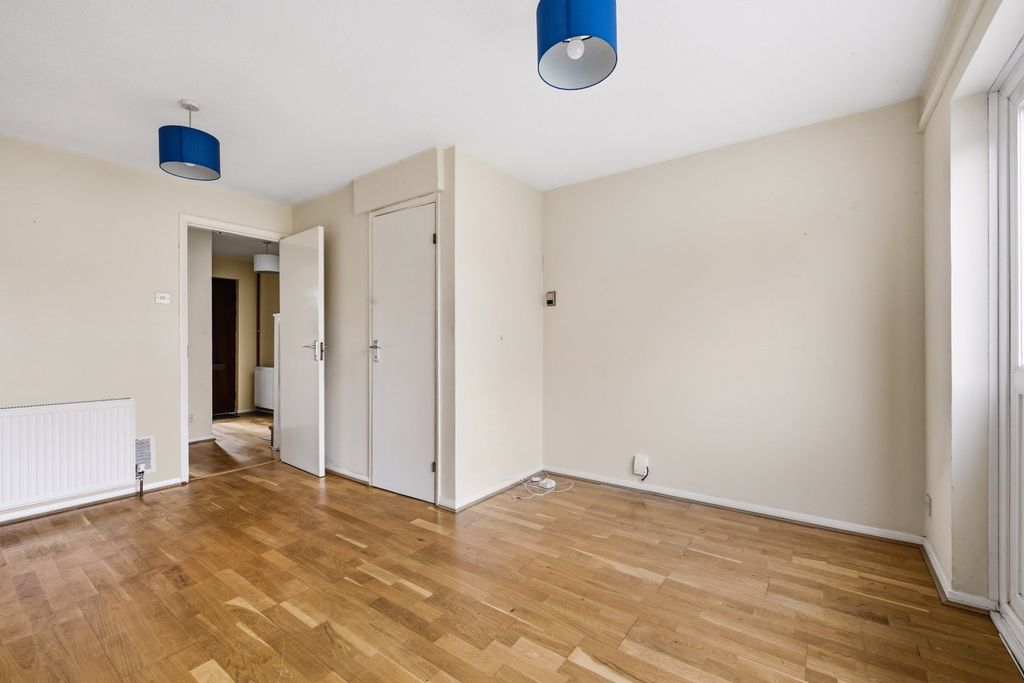 Property photo 3 of 13 Living Room