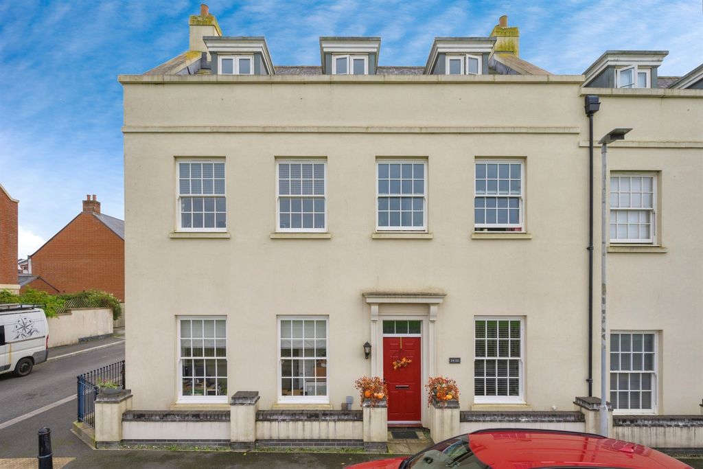 Property photo 1 of 34