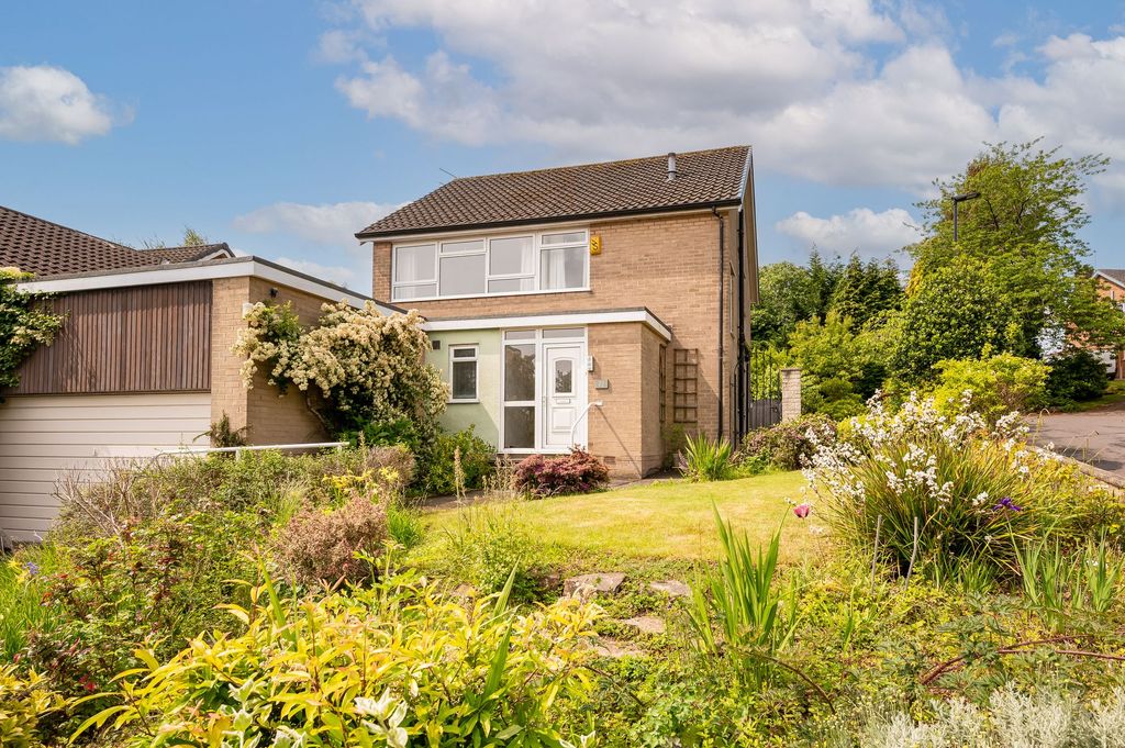 Property photo 1 of 31