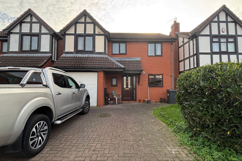 Property photo 1 of 21 16 Cobham Close, Stenson Fields, Derby De24 3Jl