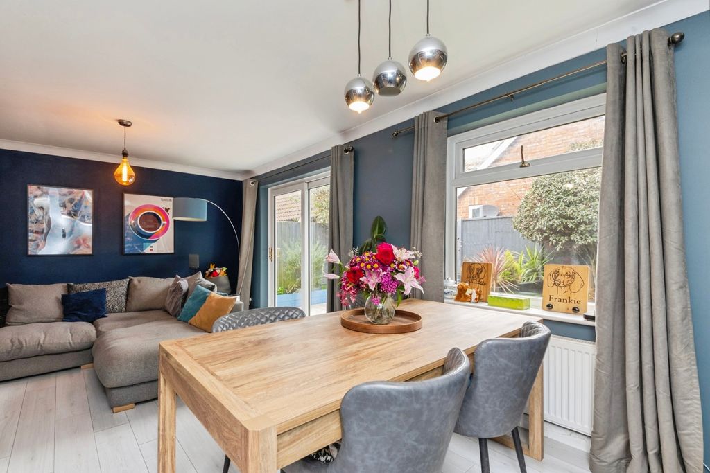 Property photo 1 of 13 Dining Area