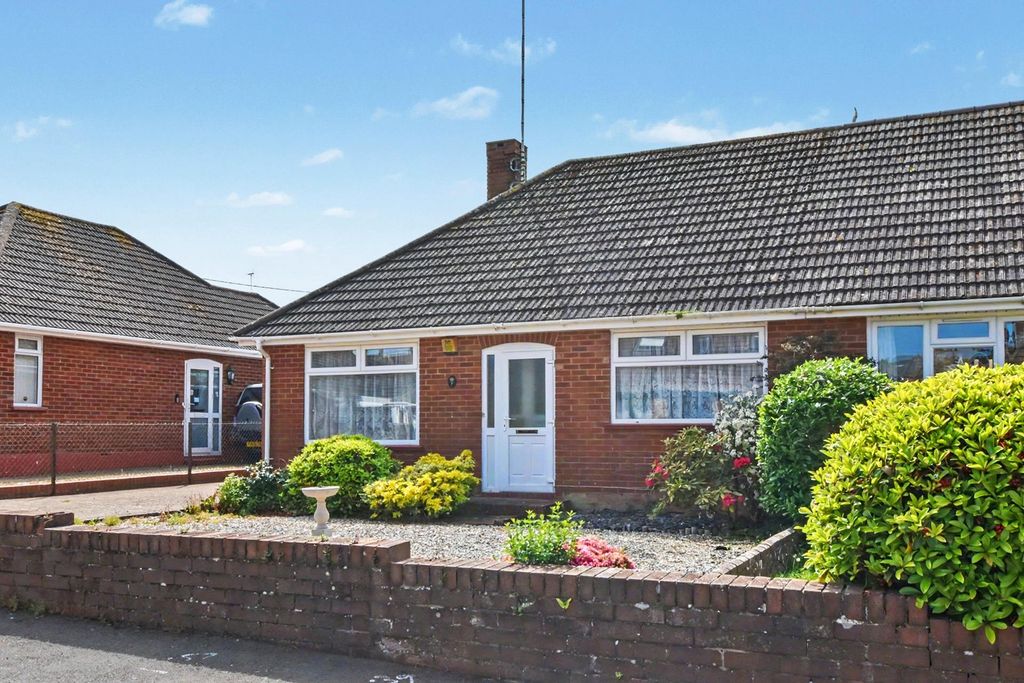 Property photo 1 of 11 Ash Grove