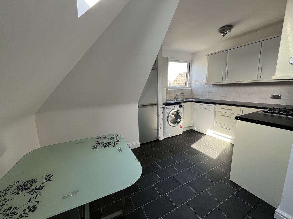 Property photo 1 of 8 Kitchen