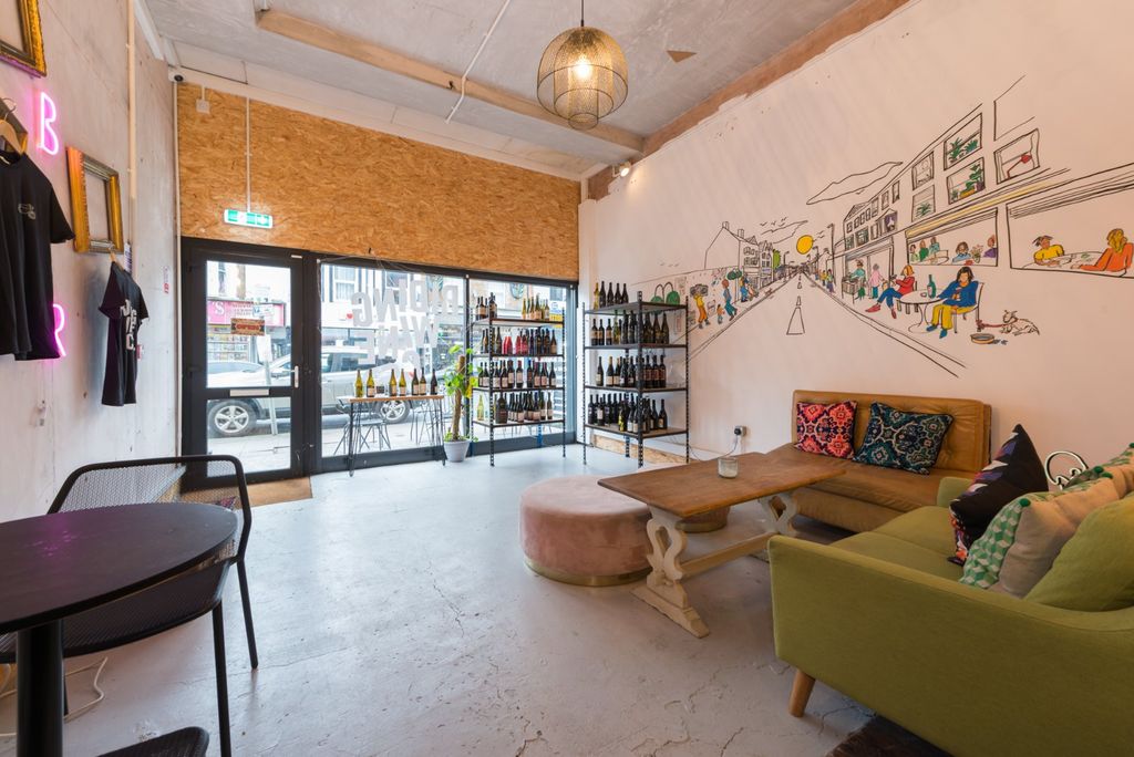 Property photo 2 of 18 Picture 2