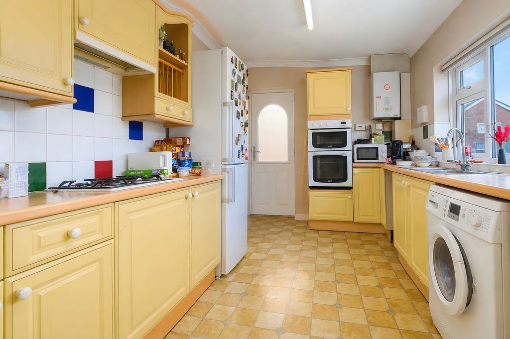 Property photo 3 of 7