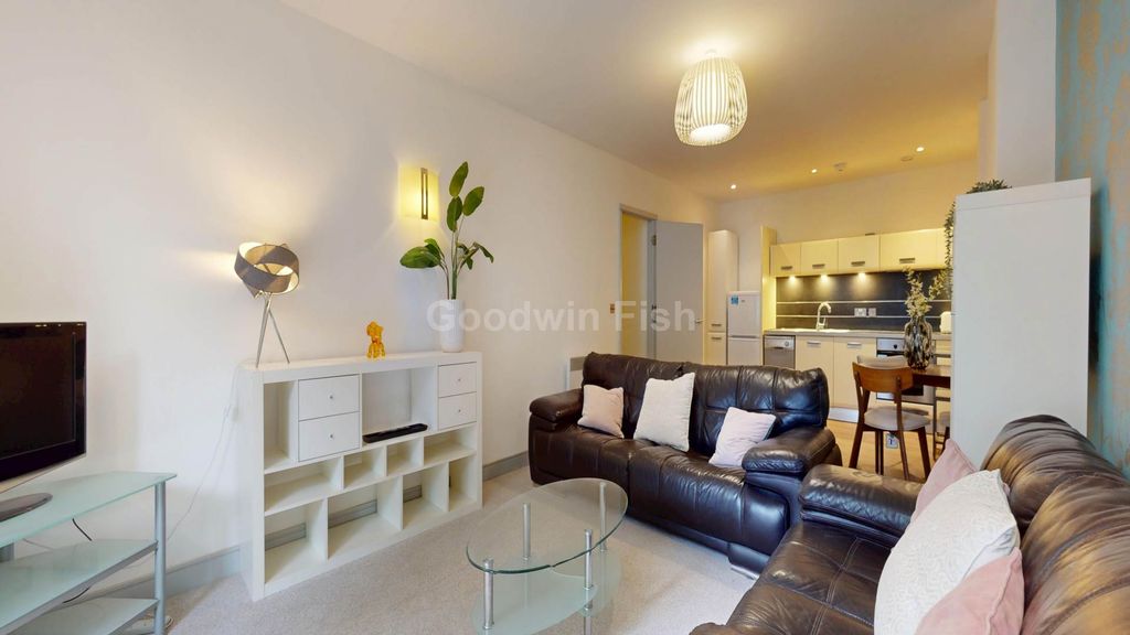 Property photo 2 of 19