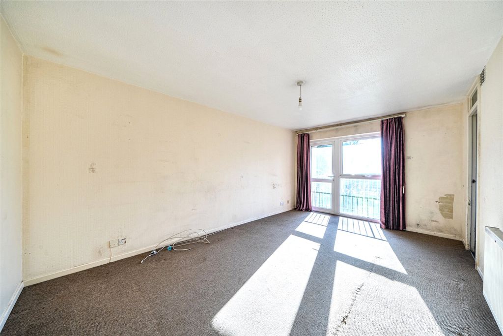 Property photo 3 of 10 Lounge/Diner