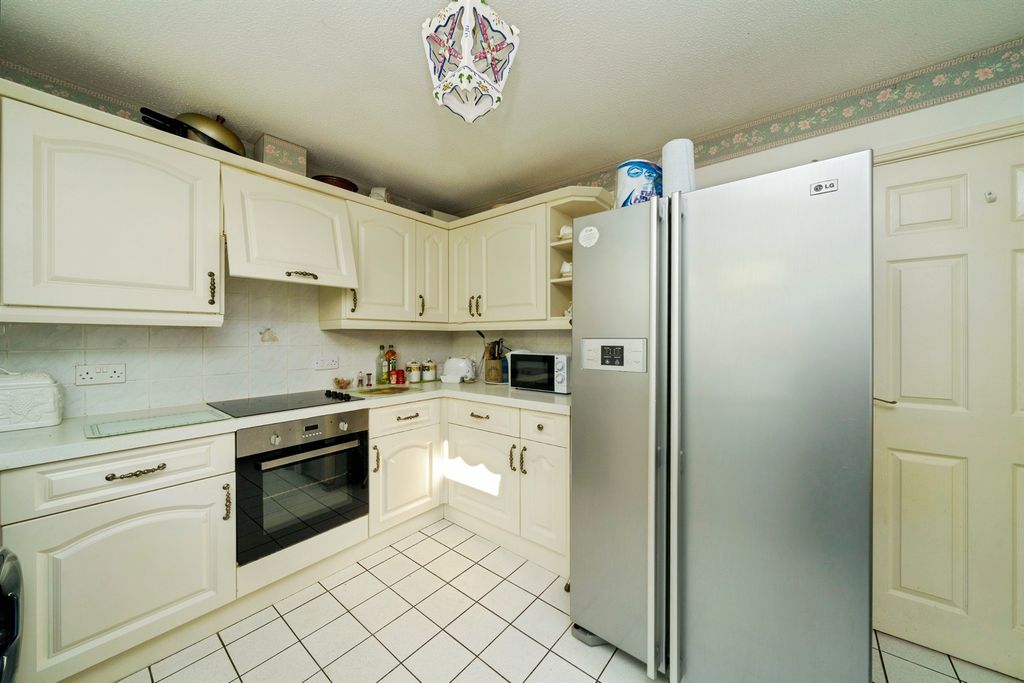 Property photo 3 of 15