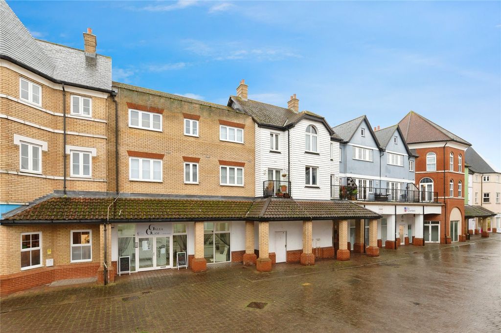 Property photo 1 of 14 Front