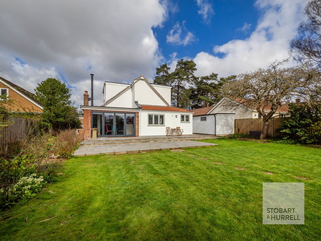 Property photo 3 of 27 Rear