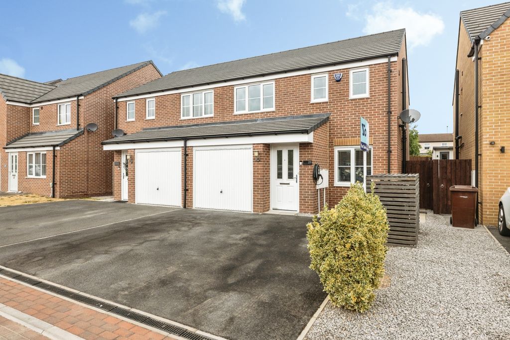Property photo 1 of 31 5Z4A5102