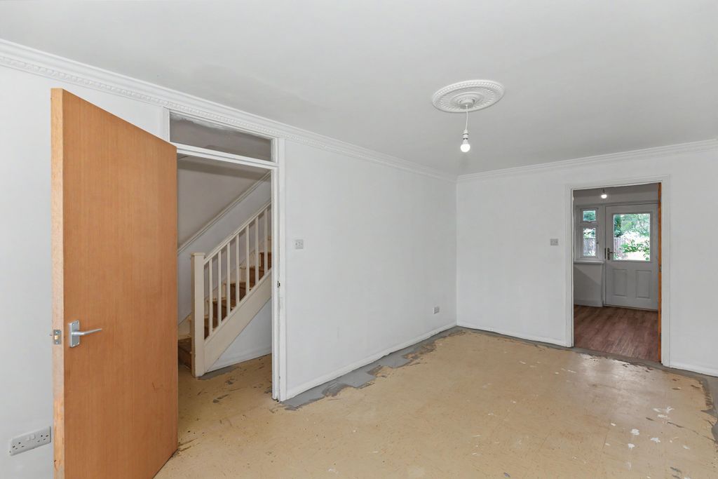 Property photo 3 of 15 20 Croxford Gardens, Kidlington, Oxfordshire, Ox5 1Xb