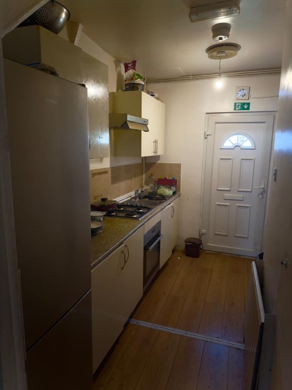 Property photo 3 of 4